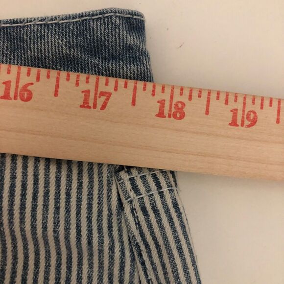 Rue 21+ Shorts Womens 16 Jean Cutoff Short Shorts Daisy Duke style Distressed - Picture 6 of 9